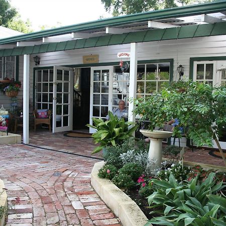 โรสบริดจ์ เฮาส์ เบด แอนด์ เบรคฟาสต์ Bed & Breakfast Gooseberry Hill ภายนอก รูปภาพ