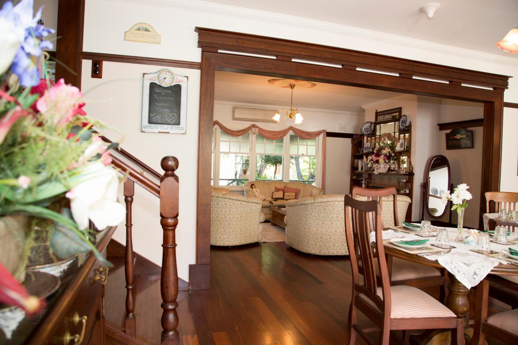 โรสบริดจ์ เฮาส์ เบด แอนด์ เบรคฟาสต์ Bed & Breakfast Gooseberry Hill ภายนอก รูปภาพ