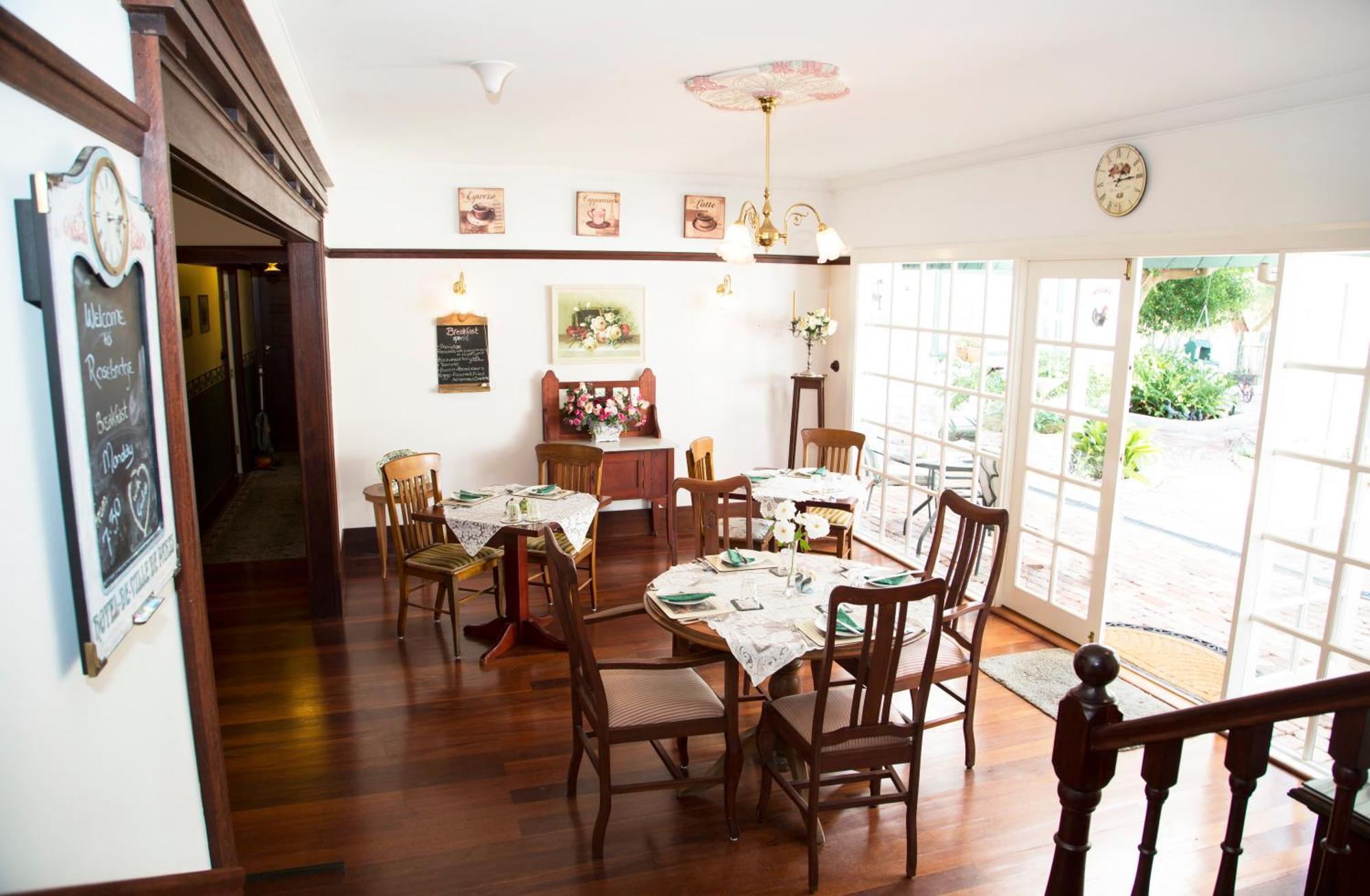 โรสบริดจ์ เฮาส์ เบด แอนด์ เบรคฟาสต์ Bed & Breakfast Gooseberry Hill ภายนอก รูปภาพ