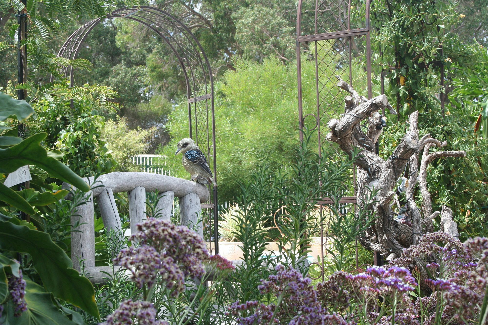 โรสบริดจ์ เฮาส์ เบด แอนด์ เบรคฟาสต์ Bed & Breakfast Gooseberry Hill ภายนอก รูปภาพ